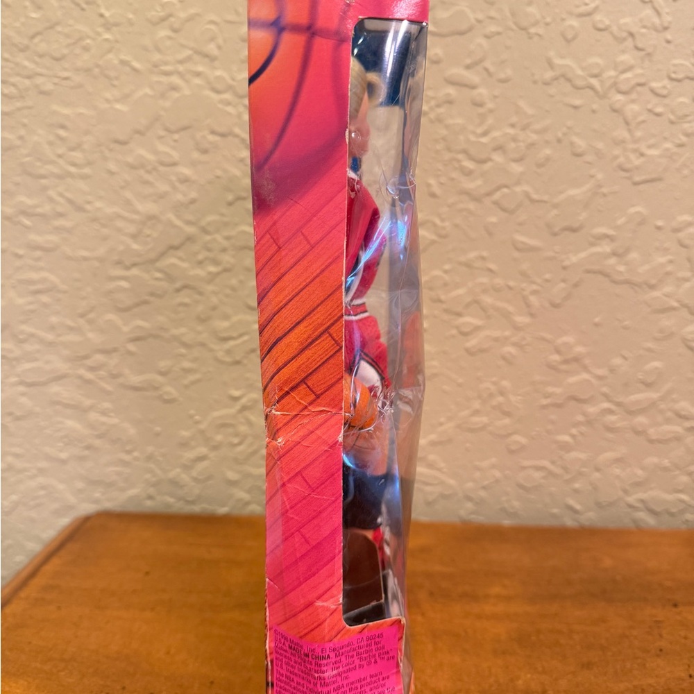 NBA 1996 Chicago Bulls Michael Jordan Barbie Doll - Vibrant Pink - Picture 12 of 15